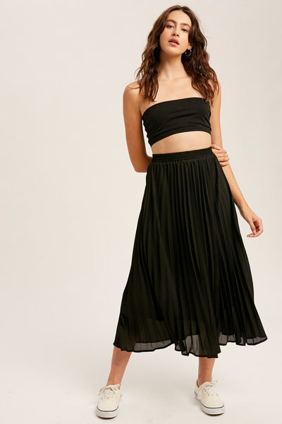 This black maxi skirt will last the test of time. It's classic chiffon pleats can be dressed up or down and can work in any season. Truly timeless! Product Features: 100% Polyester Pleated chiffon Elastic on waist Lined Model is 5'9" and is wearing a small