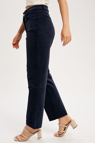 Classic cords blended with stretch equals a perfect pair of pants! Featuring a stunning midnight blue color with a straight leg ankle fit. You'll love these pants! Product Features: 97% Cotton, 3% Spandex Corduroy pant with stretch Straight ankle length Classic 5 pockets Button and hidden zipper closure Belt loops Model is 5'8" and is wearing a small